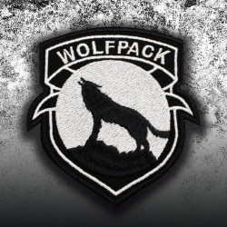 Emblème Wolfpack brodé thermocollant / patch velcro sur les manches